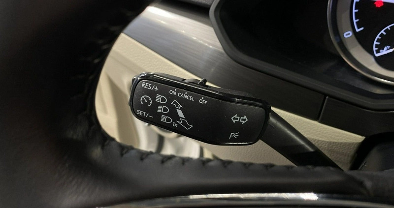 Skoda Superb cena 104900 przebieg: 107000, rok produkcji 2020 z Piastów małe 529